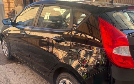 Hyundai Solaris II рестайлинг, 2013 год, 750 000 рублей, 3 фотография