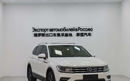 Volkswagen Tiguan II, 2021 год, 2 101 999 рублей, 2 фотография