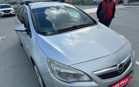 Opel Astra J, 2012 год, 750 000 рублей, 2 фотография