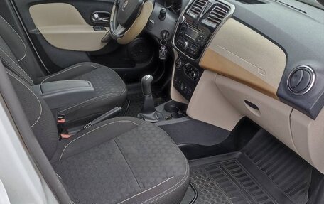 Renault Logan II, 2015 год, 797 000 рублей, 8 фотография