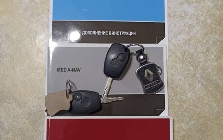 Renault Logan II, 2015 год, 797 000 рублей, 20 фотография