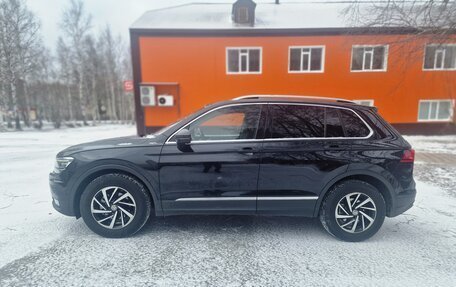 Volkswagen Tiguan II, 2018 год, 2 250 000 рублей, 2 фотография