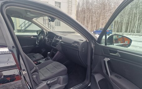 Volkswagen Tiguan II, 2018 год, 2 250 000 рублей, 5 фотография