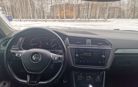 Volkswagen Tiguan II, 2018 год, 2 250 000 рублей, 8 фотография