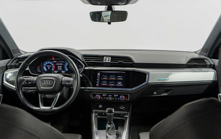 Audi Q3, 2019 год, 4 070 000 рублей, 15 фотография