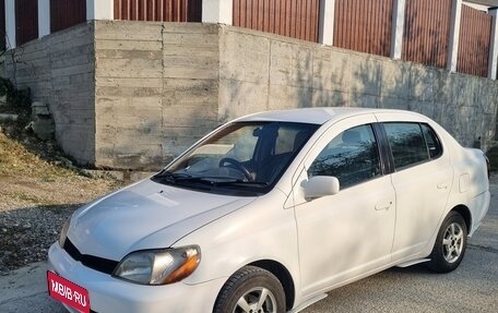 Toyota Platz, 2000 год, 390 000 рублей, 1 фотография