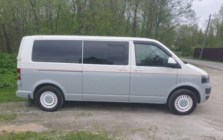 Volkswagen Transporter T5 рестайлинг, 2011 год, 2 500 000 рублей, 3 фотография