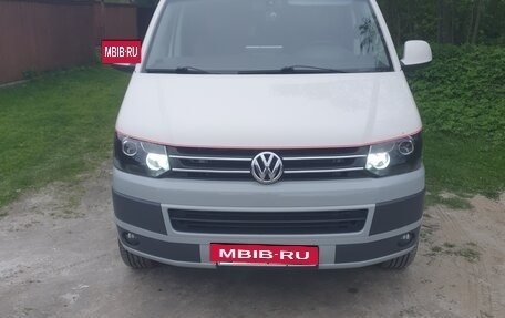 Volkswagen Transporter T5 рестайлинг, 2011 год, 2 500 000 рублей, 2 фотография