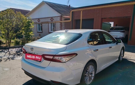 Toyota Camry, 2019 год, 3 250 000 рублей, 4 фотография