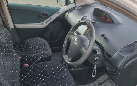 Toyota Vitz, 2005 год, 490 000 рублей, 5 фотография