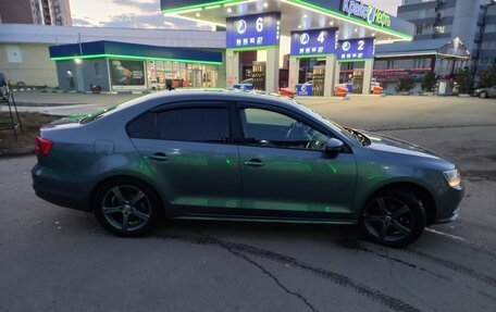 Volkswagen Jetta VI, 2015 год, 910 000 рублей, 4 фотография