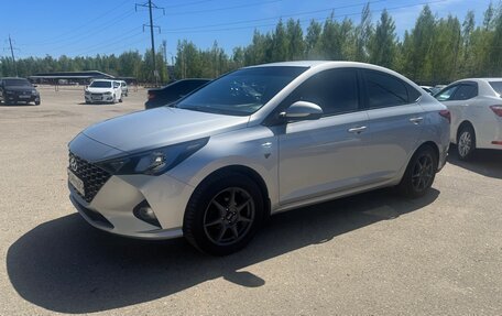 Hyundai Solaris II рестайлинг, 2021 год, 1 399 999 рублей, 2 фотография