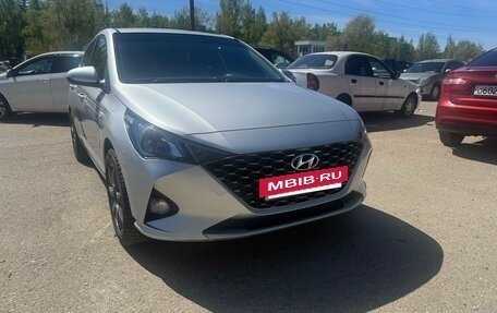 Hyundai Solaris II рестайлинг, 2021 год, 1 399 999 рублей, 3 фотография