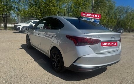 Hyundai Solaris II рестайлинг, 2021 год, 1 399 999 рублей, 5 фотография