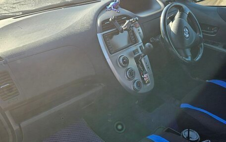 Toyota Ractis I, 2007 год, 440 000 рублей, 6 фотография