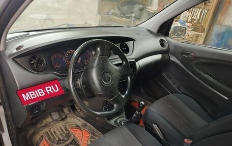 Daihatsu YRV I, 2002 год, 420 000 рублей, 10 фотография