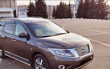 Nissan Pathfinder, 2014 год, 2 фотография