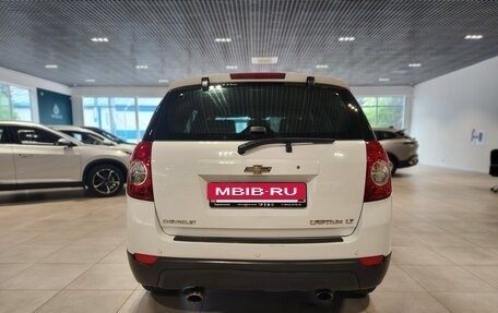 Chevrolet Captiva I, 2013 год, 970 000 рублей, 6 фотография