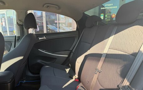 Hyundai Solaris II рестайлинг, 2012 год, 690 000 рублей, 22 фотография