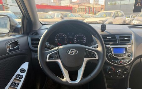 Hyundai Solaris II рестайлинг, 2012 год, 690 000 рублей, 23 фотография