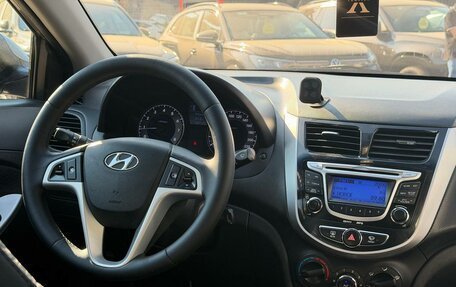 Hyundai Solaris II рестайлинг, 2012 год, 690 000 рублей, 25 фотография