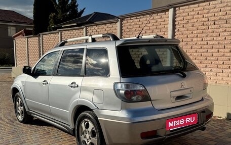 Mitsubishi Outlander III рестайлинг 3, 2004 год, 500 000 рублей, 5 фотография