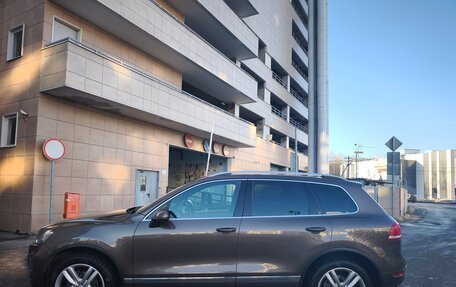 Volkswagen Touareg III, 2012 год, 1 895 000 рублей, 8 фотография
