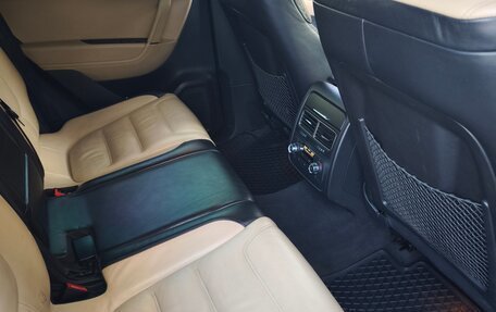 Volkswagen Touareg III, 2012 год, 1 895 000 рублей, 16 фотография