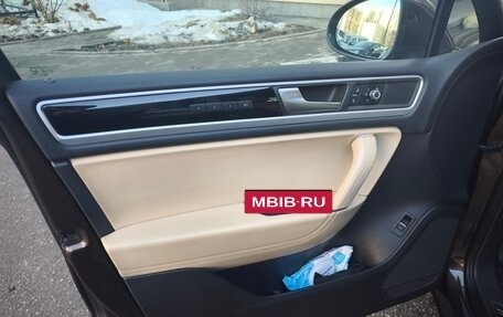 Volkswagen Touareg III, 2012 год, 1 895 000 рублей, 15 фотография
