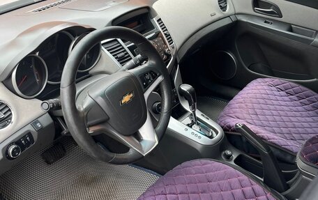 Chevrolet Cruze II, 2010 год, 770 000 рублей, 5 фотография
