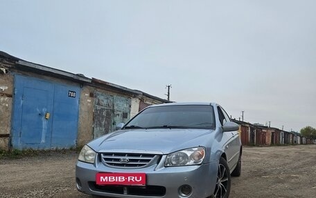 KIA Cerato I, 2005 год, 260 000 рублей, 1 фотография