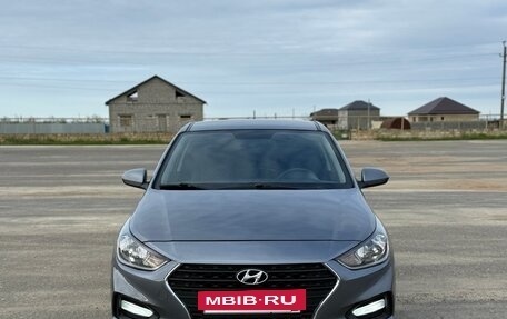 Hyundai Solaris II рестайлинг, 2018 год, 1 040 000 рублей, 3 фотография