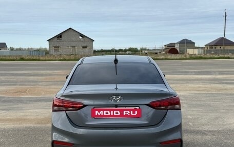 Hyundai Solaris II рестайлинг, 2018 год, 1 040 000 рублей, 8 фотография
