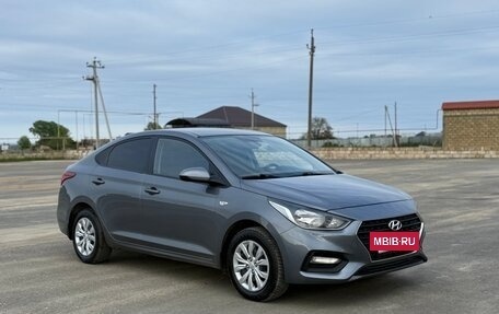 Hyundai Solaris II рестайлинг, 2018 год, 1 040 000 рублей, 10 фотография