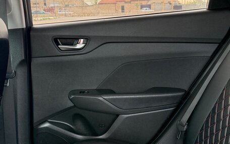 Hyundai Solaris II рестайлинг, 2018 год, 1 040 000 рублей, 19 фотография