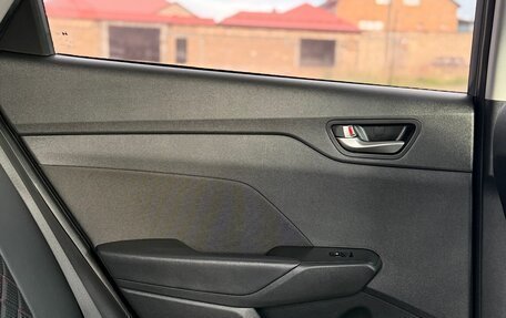 Hyundai Solaris II рестайлинг, 2018 год, 1 040 000 рублей, 22 фотография