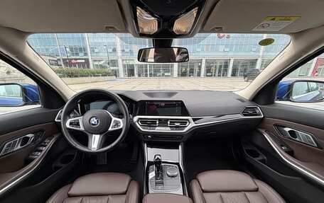 BMW 3 серия, 2022 год, 2 700 000 рублей, 9 фотография