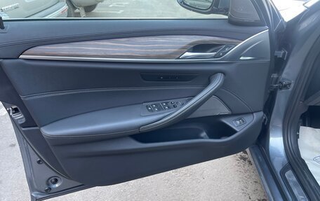 BMW 5 серия, 2018 год, 3 100 000 рублей, 14 фотография