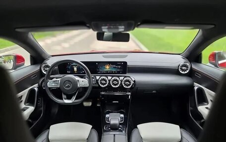 Mercedes-Benz CLA, 2019 год, 2 500 000 рублей, 22 фотография