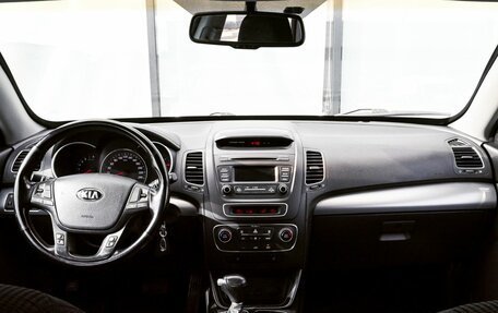 KIA Sorento II рестайлинг, 2013 год, 1 715 000 рублей, 19 фотография
