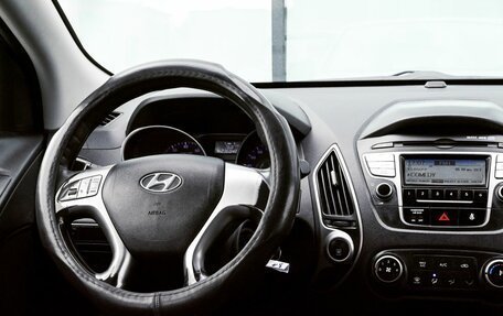 Hyundai ix35 I рестайлинг, 2010 год, 975 000 рублей, 18 фотография