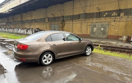 Volkswagen Jetta VI, 2013 год, 780 000 рублей, 2 фотография