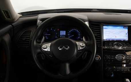 Infiniti QX70, 2014 год, 1 649 000 рублей, 10 фотография