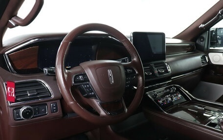 Lincoln Navigator, 2018 год, 5 299 000 рублей, 13 фотография