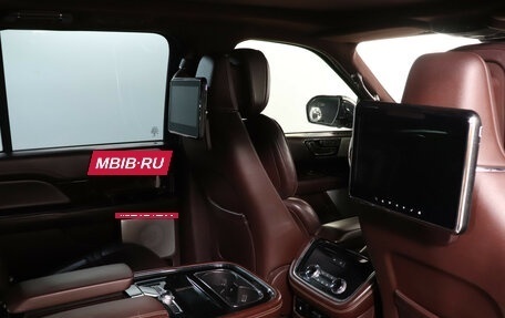 Lincoln Navigator, 2018 год, 5 299 000 рублей, 20 фотография