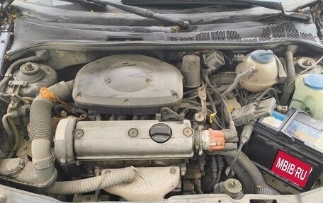 Volkswagen Polo III рестайлинг, 1999 год, 100 000 рублей, 1 фотография