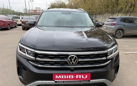 Volkswagen Teramont I, 2021 год, 4 850 000 рублей, 2 фотография
