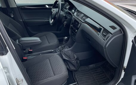 Skoda Rapid I, 2017 год, 1 250 000 рублей, 5 фотография