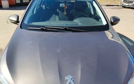 Peugeot 308 II, 2014 год, 695 000 рублей, 3 фотография