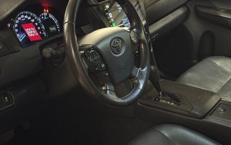 Toyota Camry, 2014 год, 1 900 000 рублей, 5 фотография